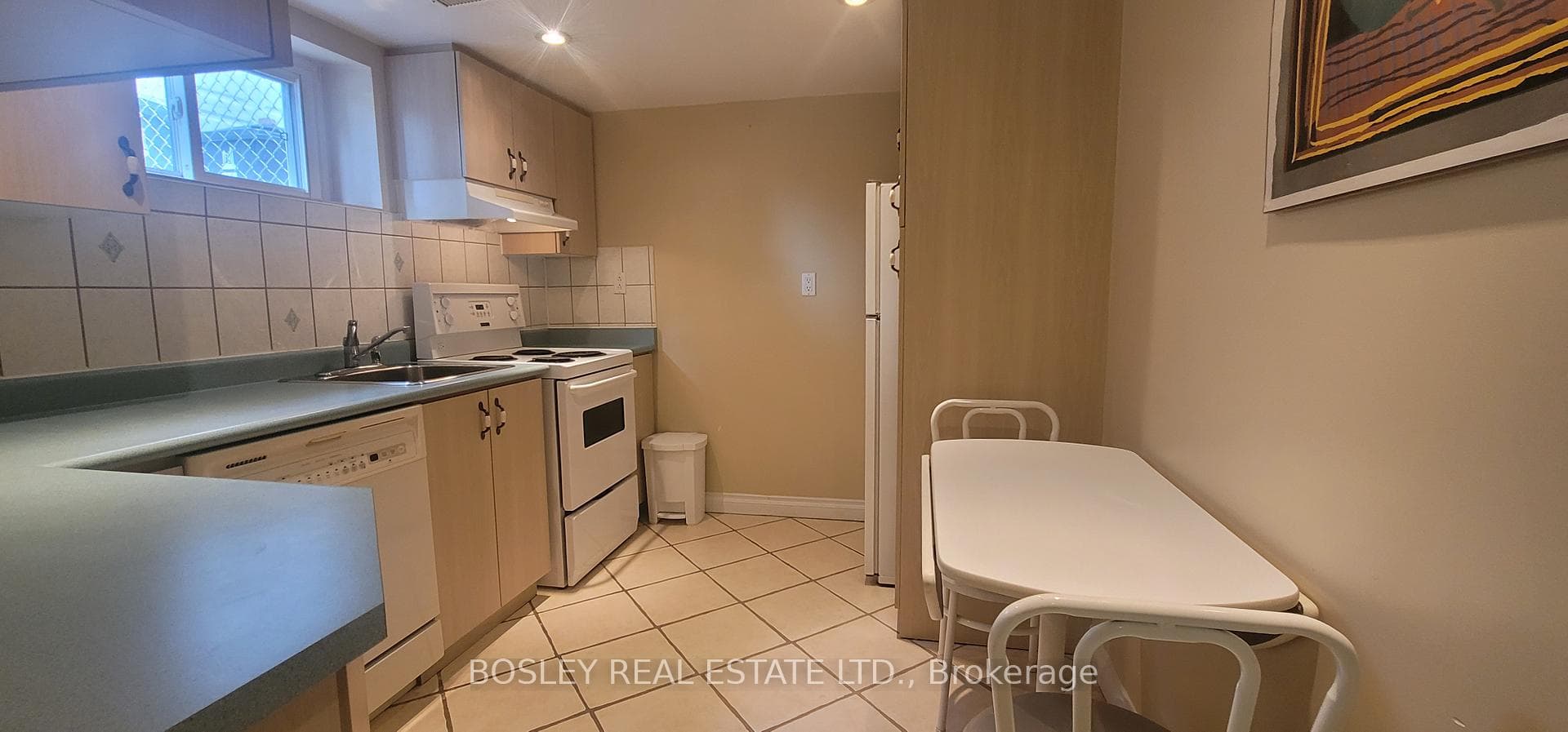 6 Youngmill Drive Unit Bsmt photo 7