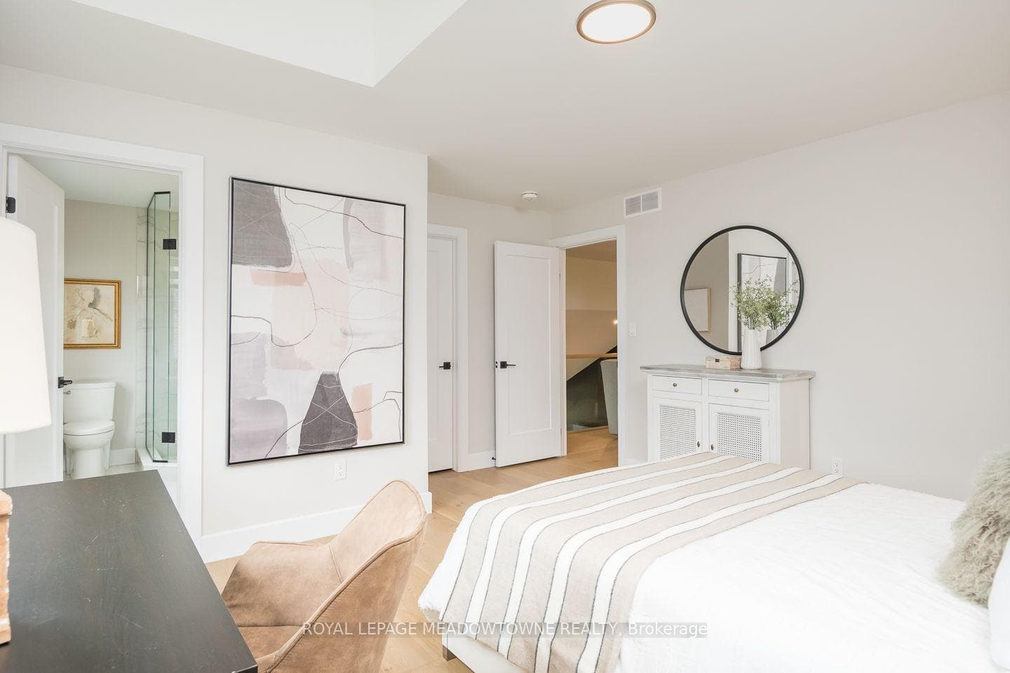30 Charles Currie Crescent photo 23