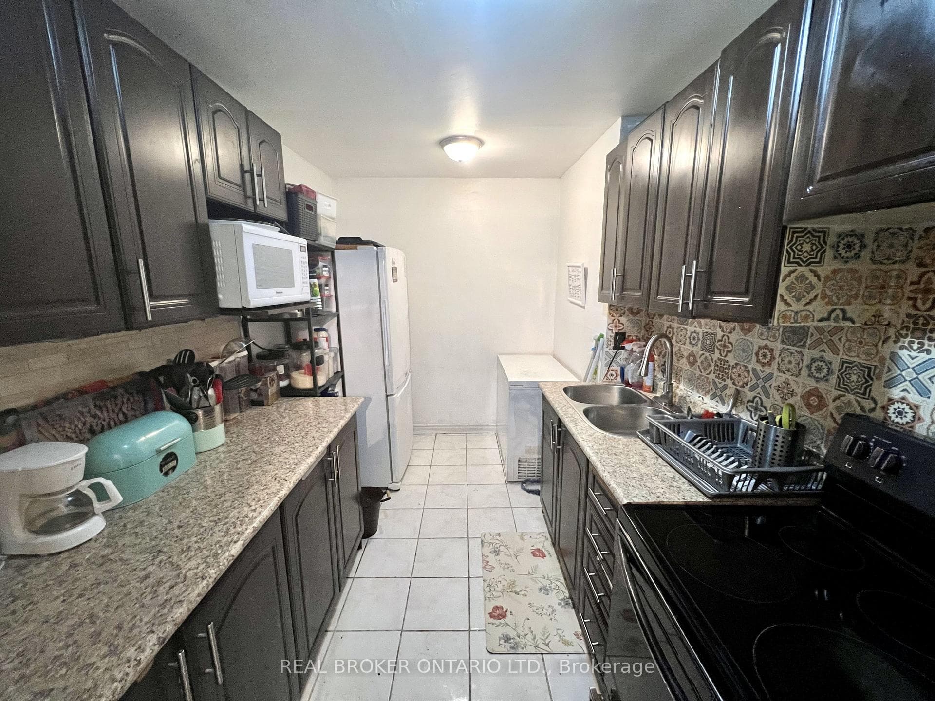 1624 Bloor Street Unit 63 photo 8