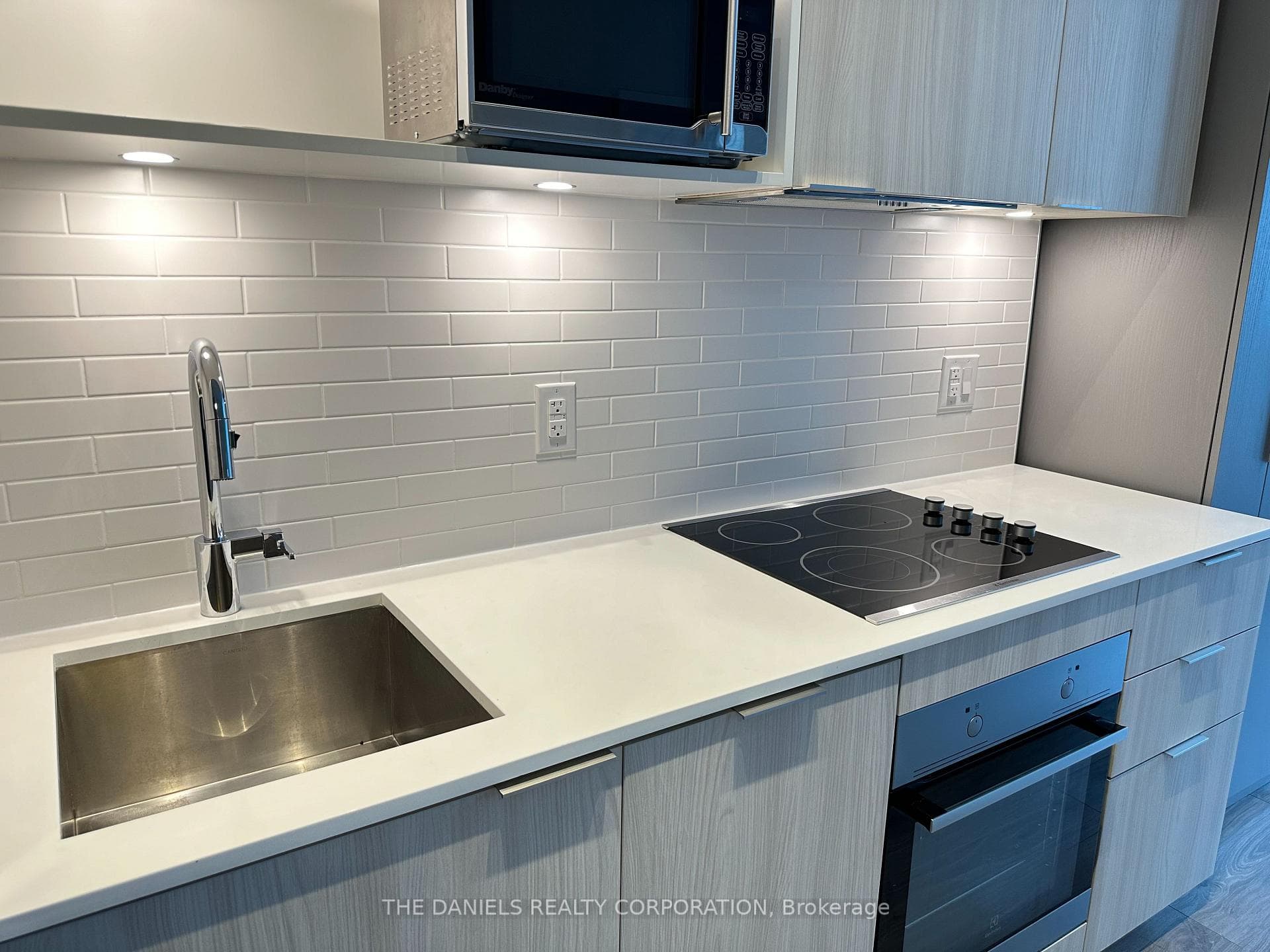 20 Tubman Avenue Unit 620 photo 3