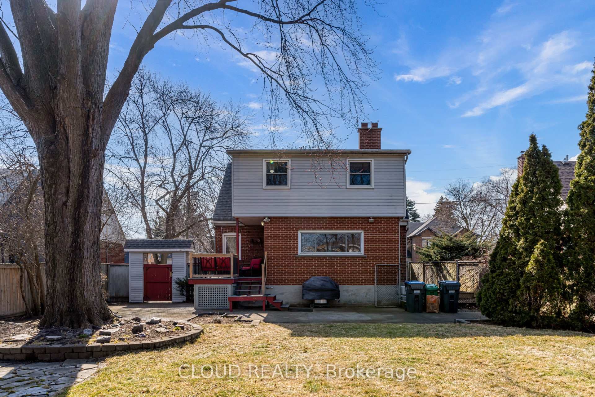 1531 Alexandra Boulevard photo 37
