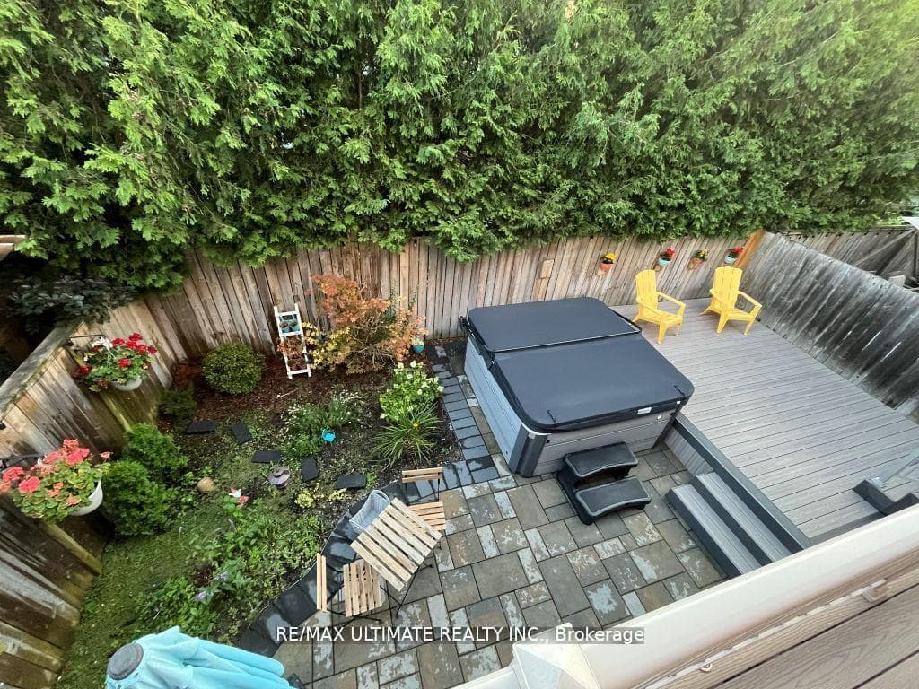 1160 Islington Avenue photo 41