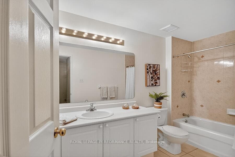 Lower Level 3 Piece Washroom