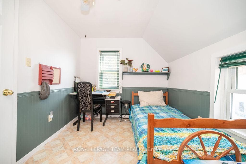 11168 60 Highway photo 30