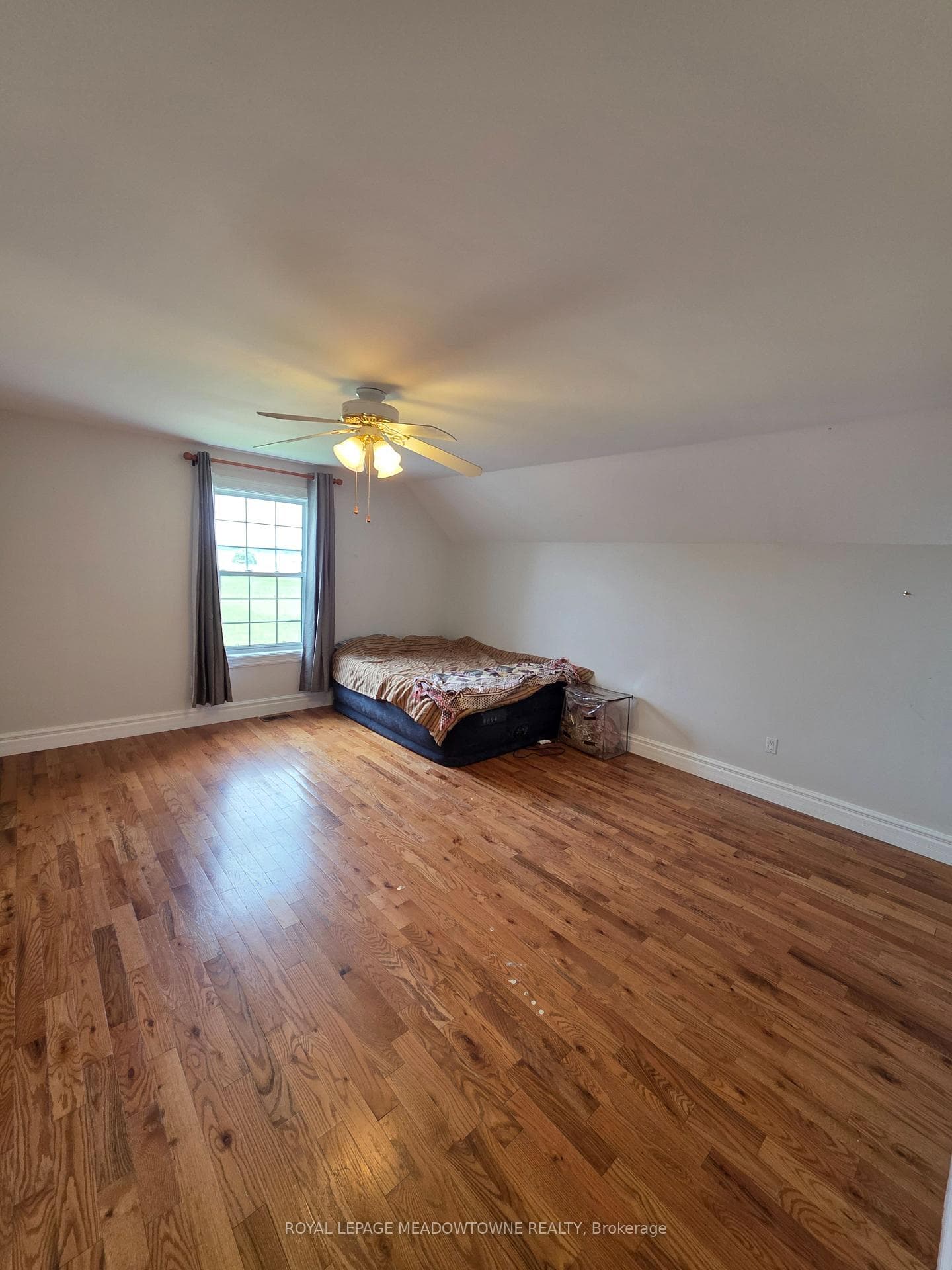 13727 Creditview Road photo 18