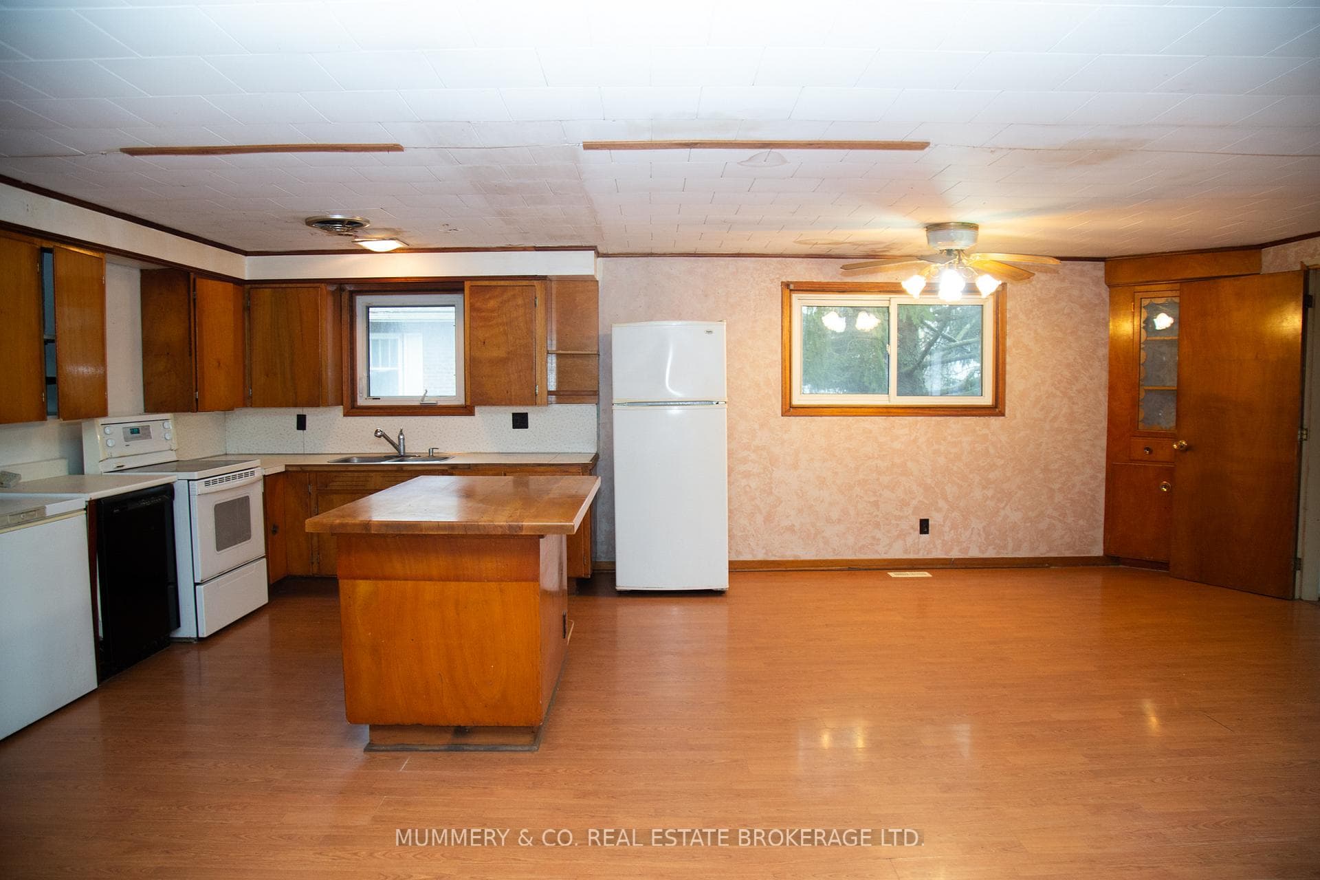 634 St Andrew Street photo 9