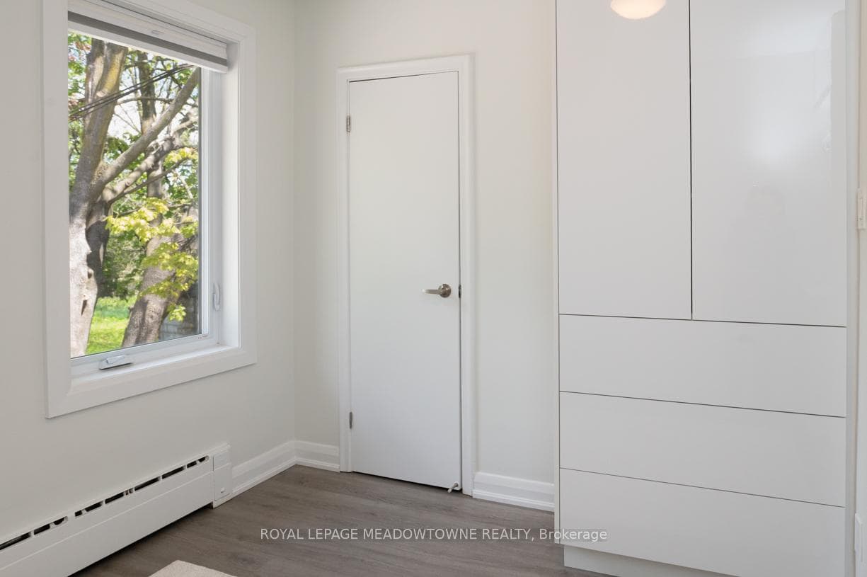 33 Broadview Avenue Unit 3 photo 14