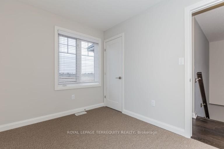 7 Egleston Lane photo 25