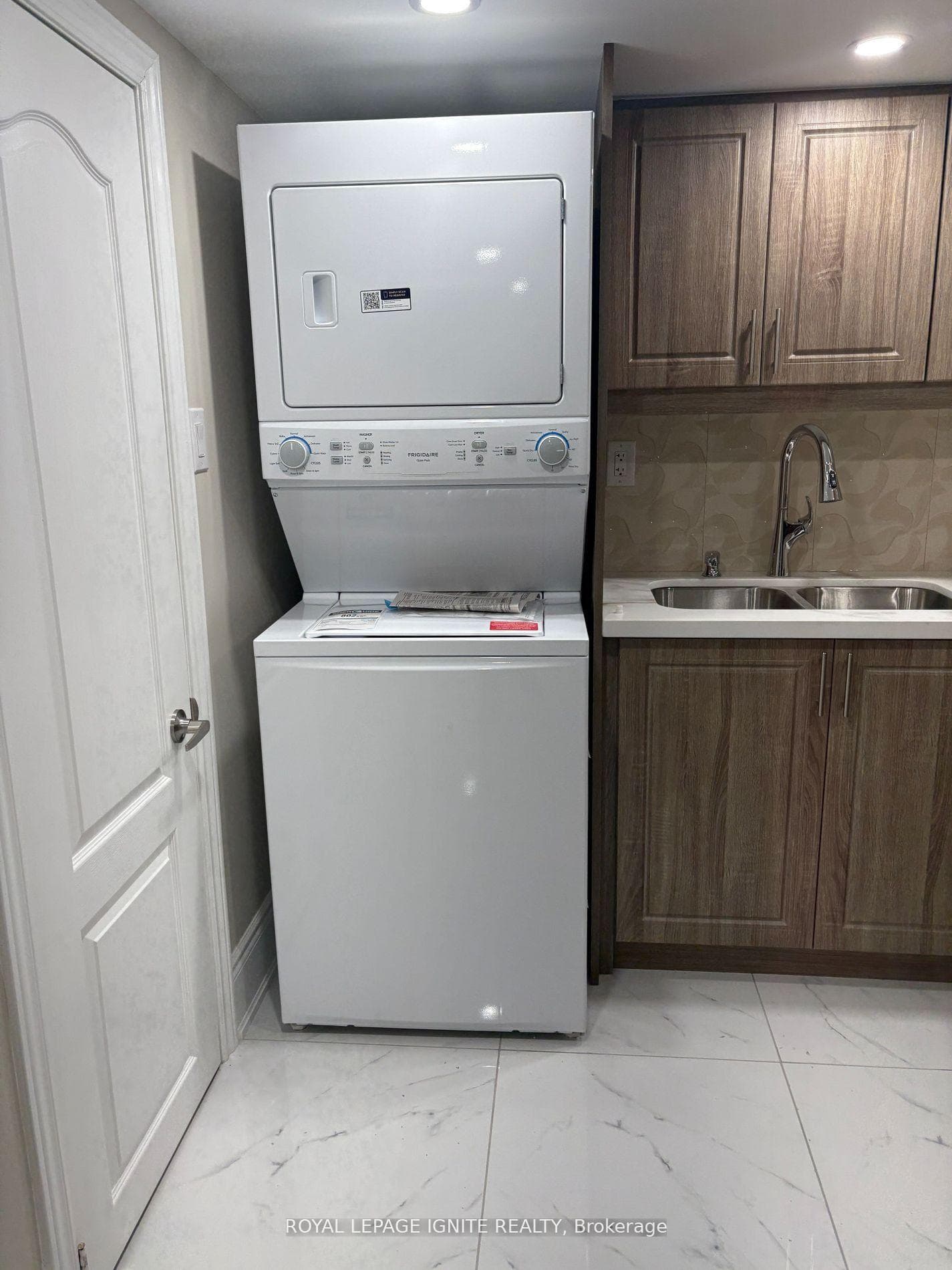 22 Redwillow Road photo 3