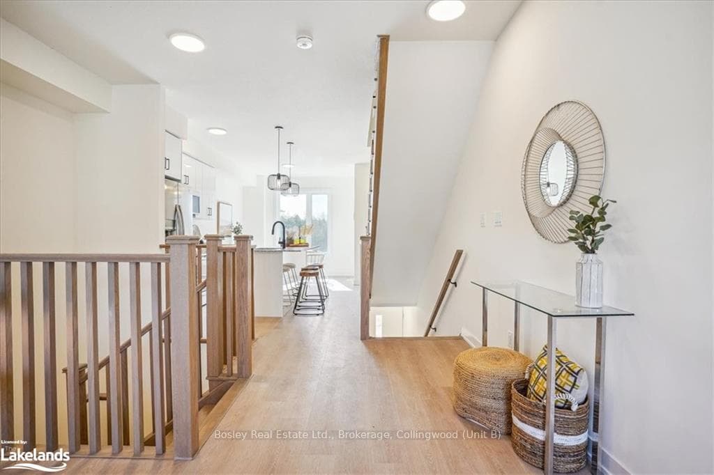 56 WINTERS Crescent photo 4