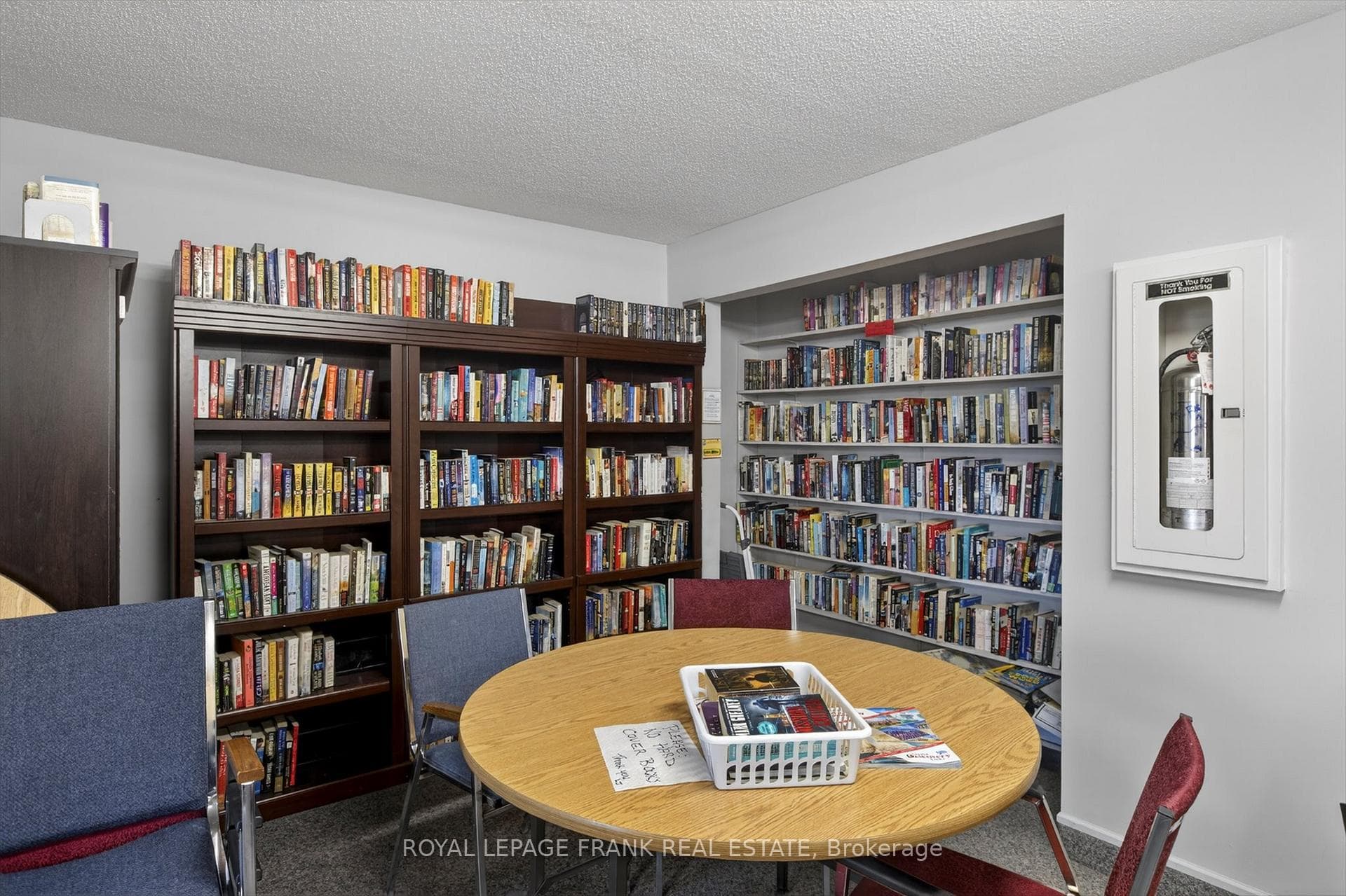1099 Clonsilla Avenue Unit Bldg C #310 photo 31