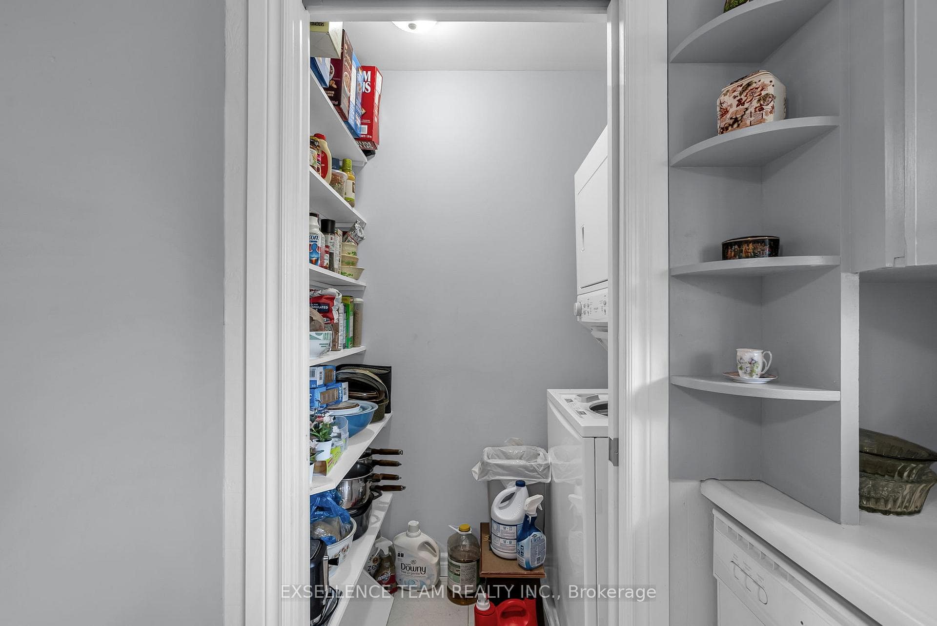 Pantry with Laundry