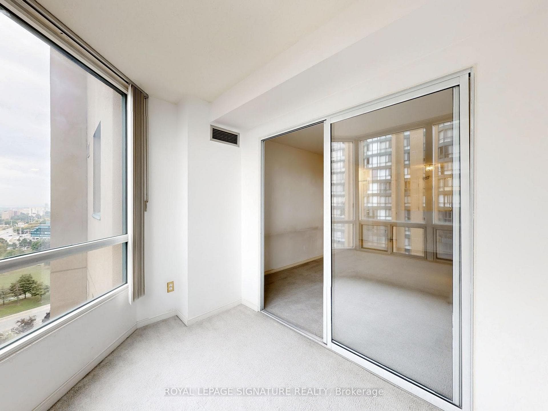 155 Hillcrest Avenue Unit 1401 photo 25