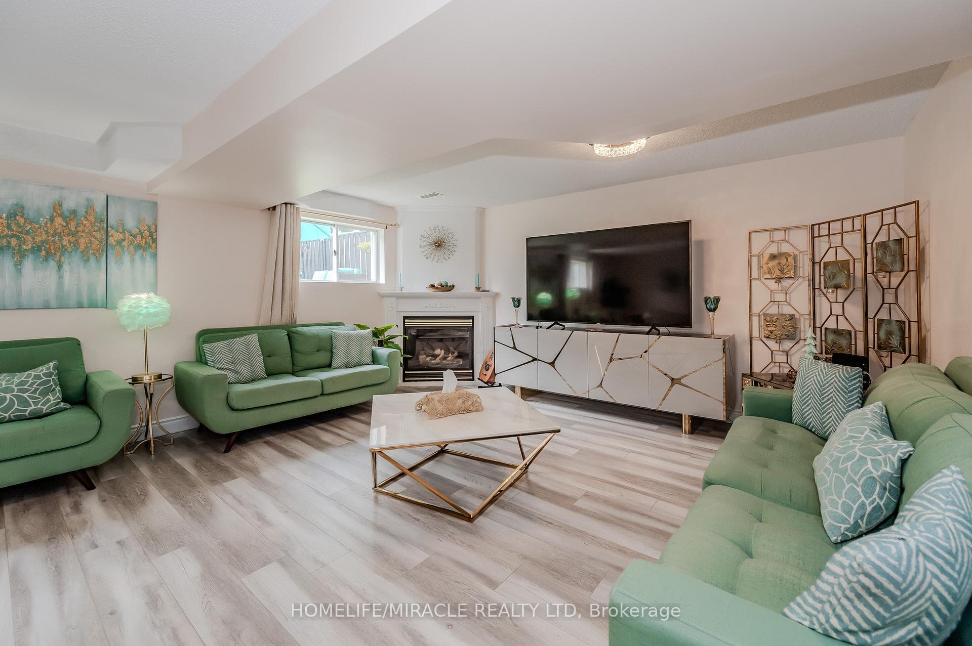9 Wendy Crescent photo 24