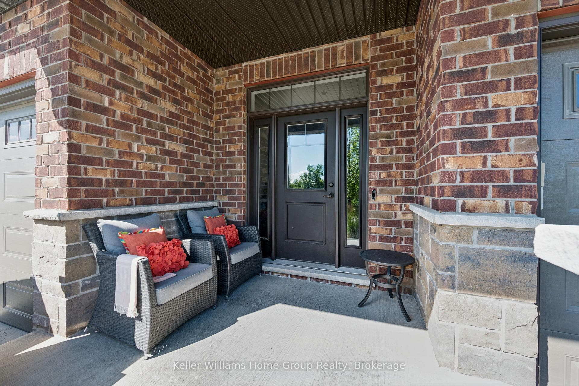 254 Gosling Gardens Avenue Unit 11 photo 4