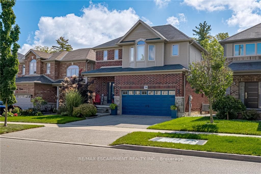 700 Robert Ferrie Drive photo 1