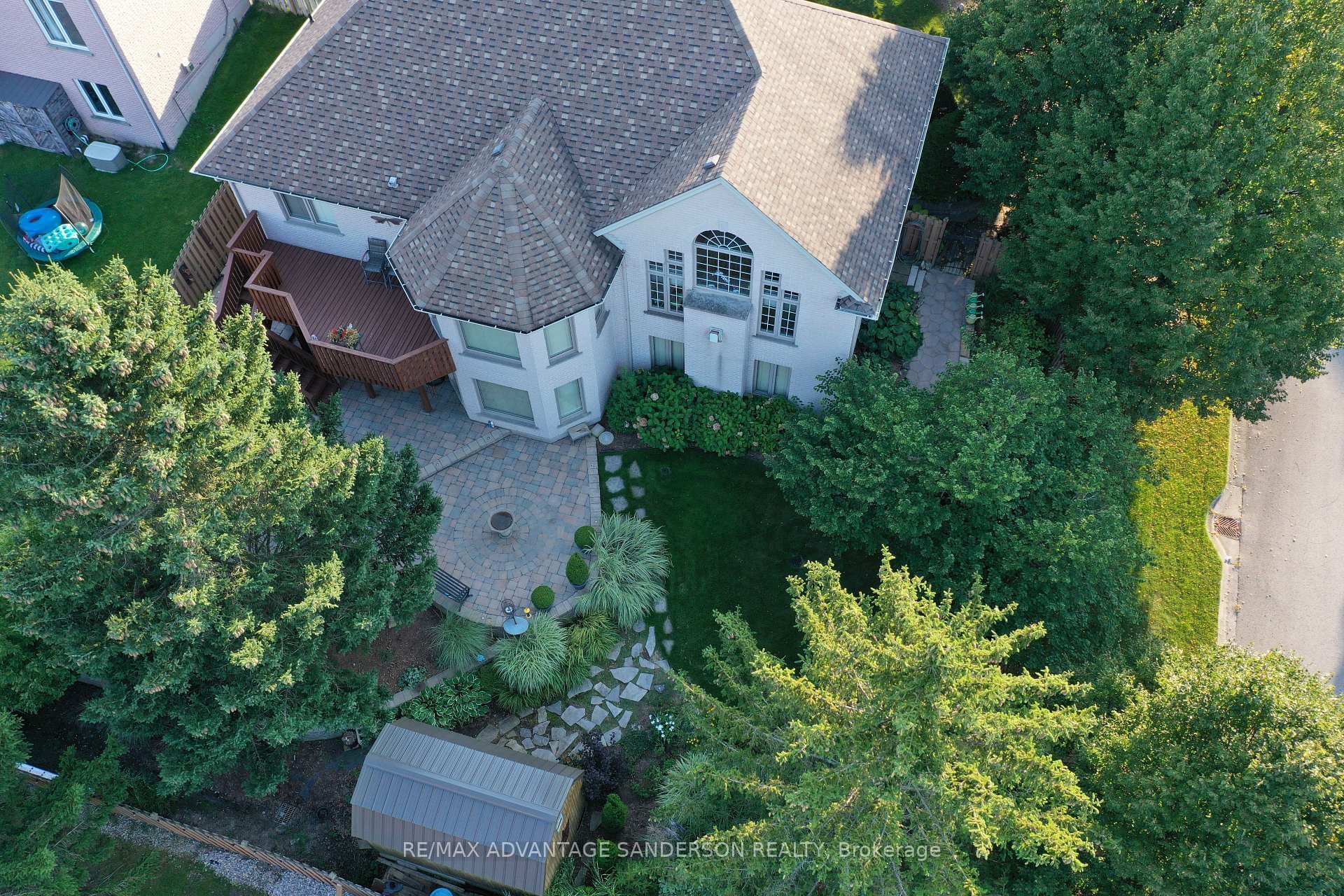 50 Stone Ridge Crescent photo 6