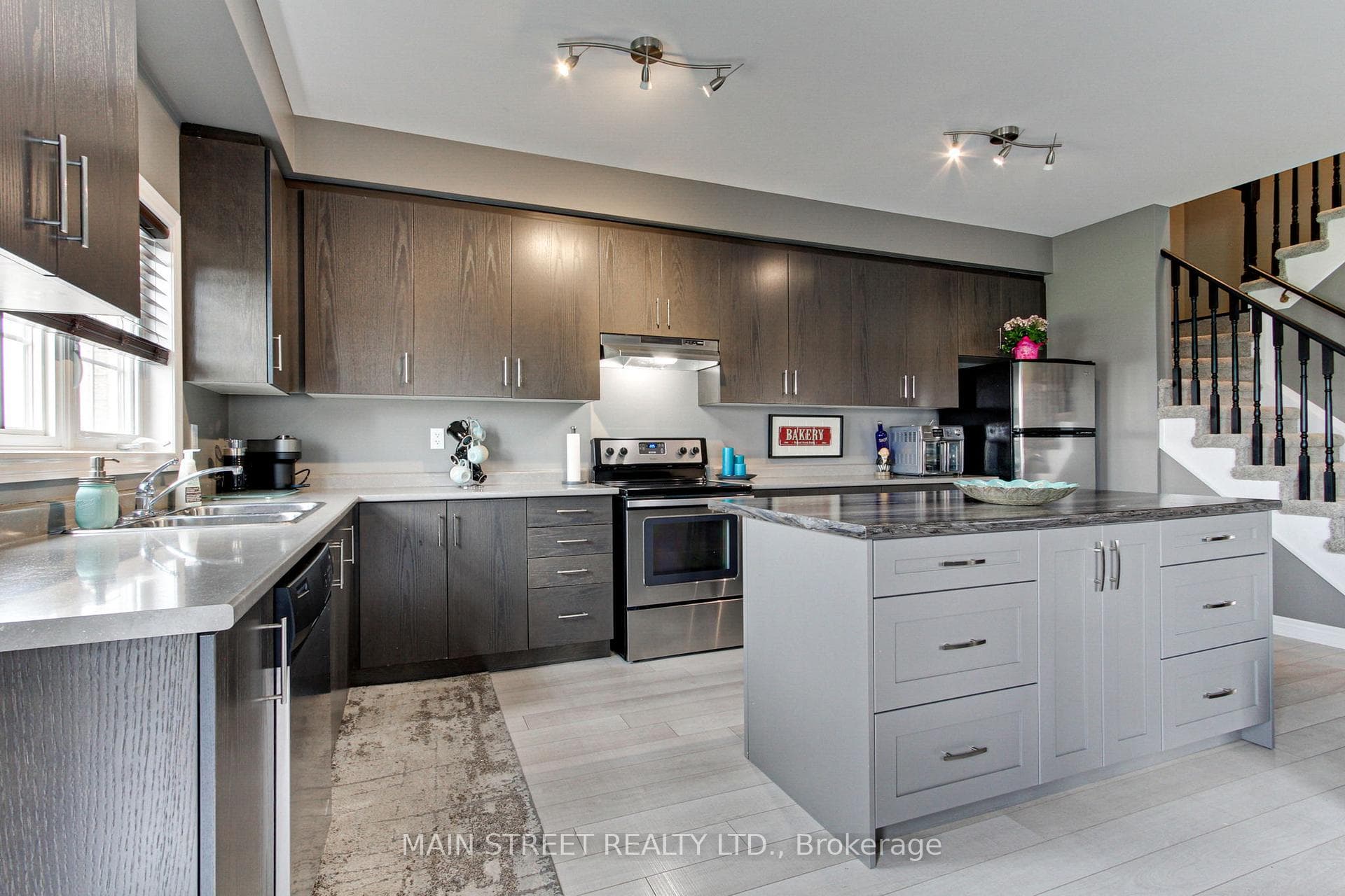 88 Matthewson Avenue photo 12