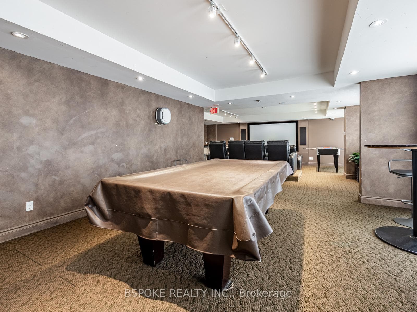 140 Simcoe Street Unit 304 photo 20