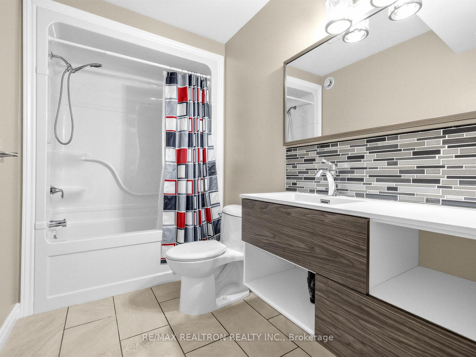 2744 Church Street photo 16