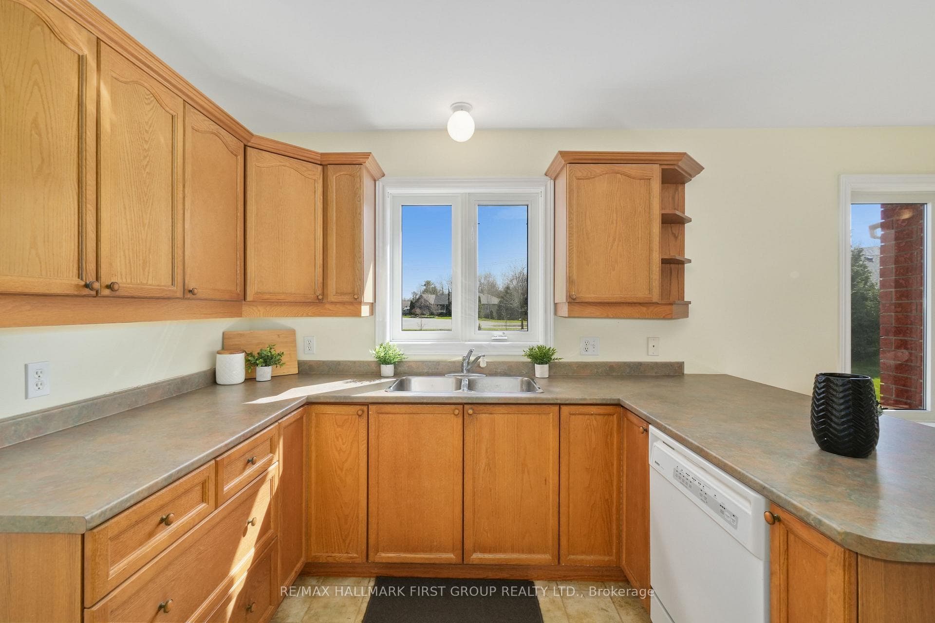 10 Ravine Drive photo 11