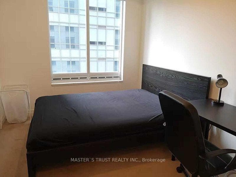 35 Balmuto Street Unit 1607 photo 2
