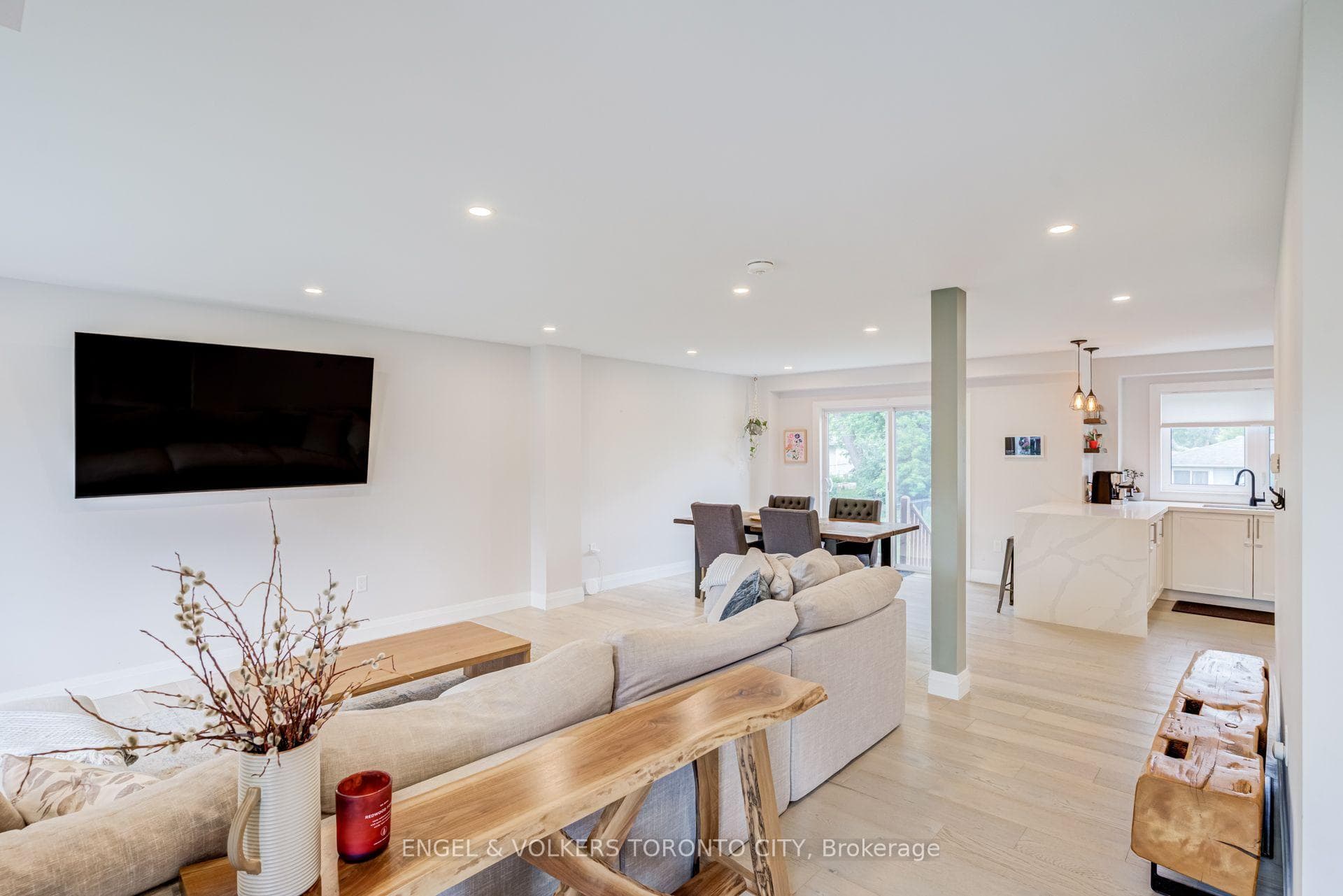 40 Glenview Avenue photo 5