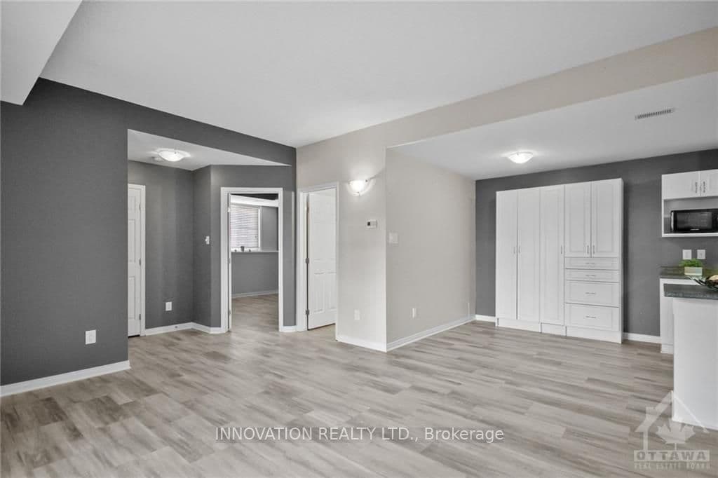 103 ARTESA Unit G photo 16