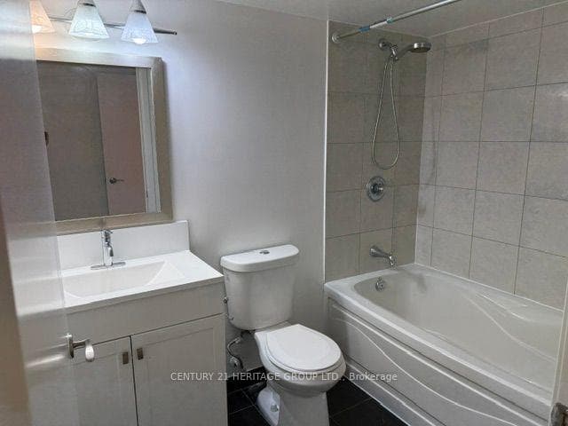 2181 Yonge Street Unit 1909 photo 19