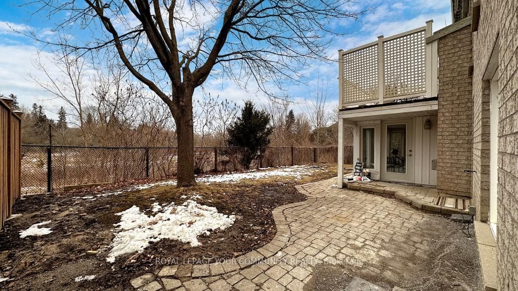 518 Kinrara Court photo 24