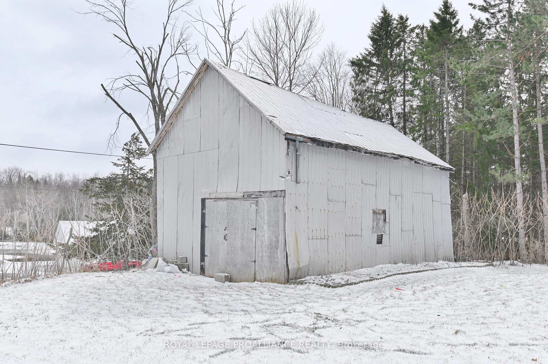 731 Kerby Road photo 30