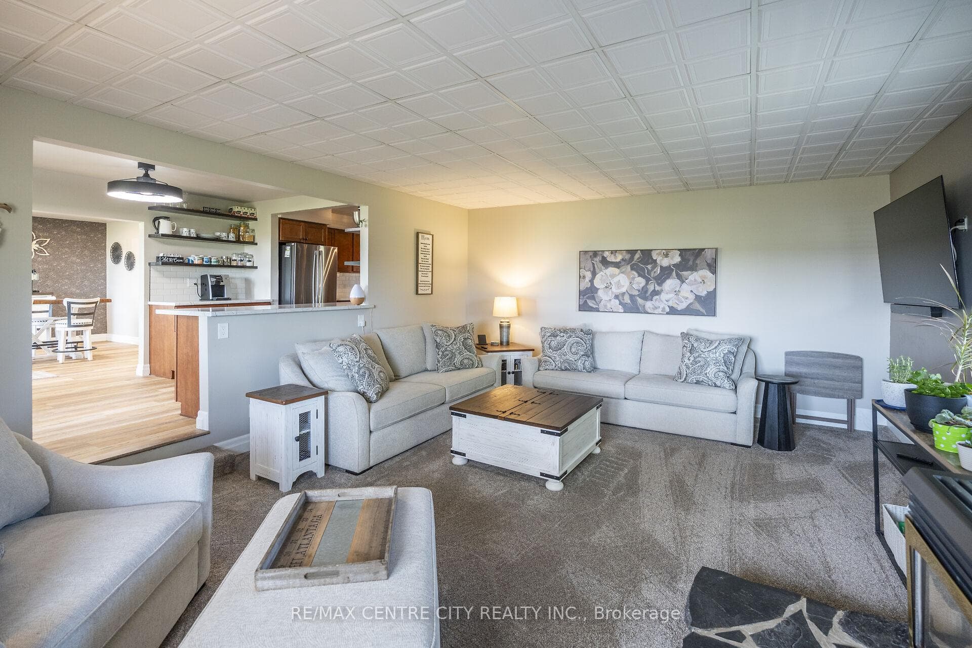 29883 West Bothwell Road photo 8