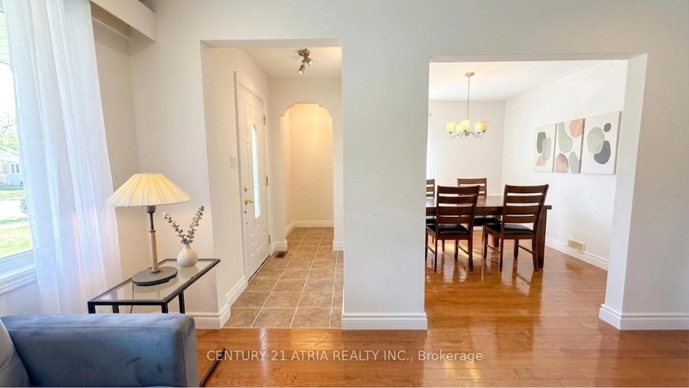 115 Ellington Drive photo 3