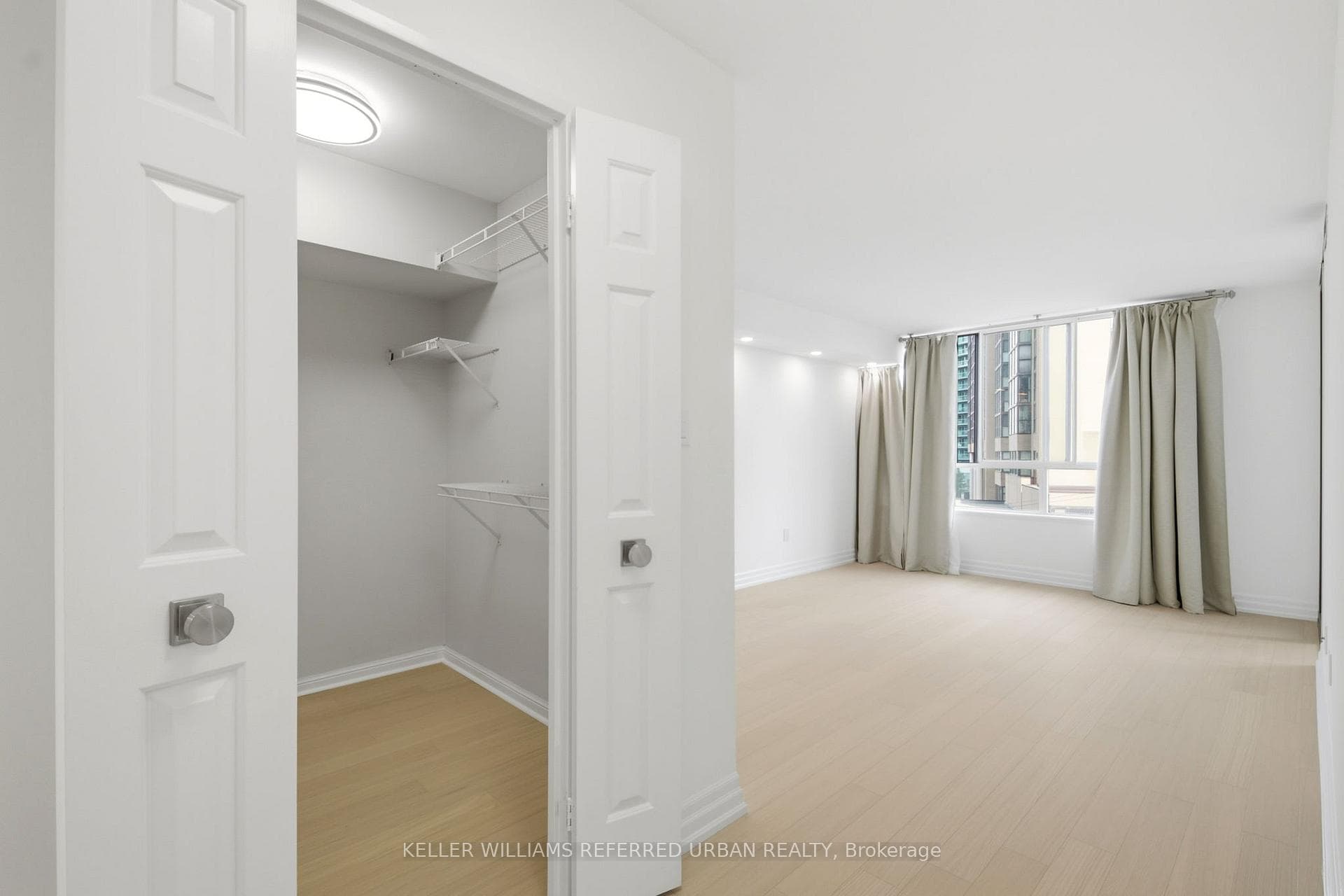 5444 Yonge Street Unit 501 photo 12