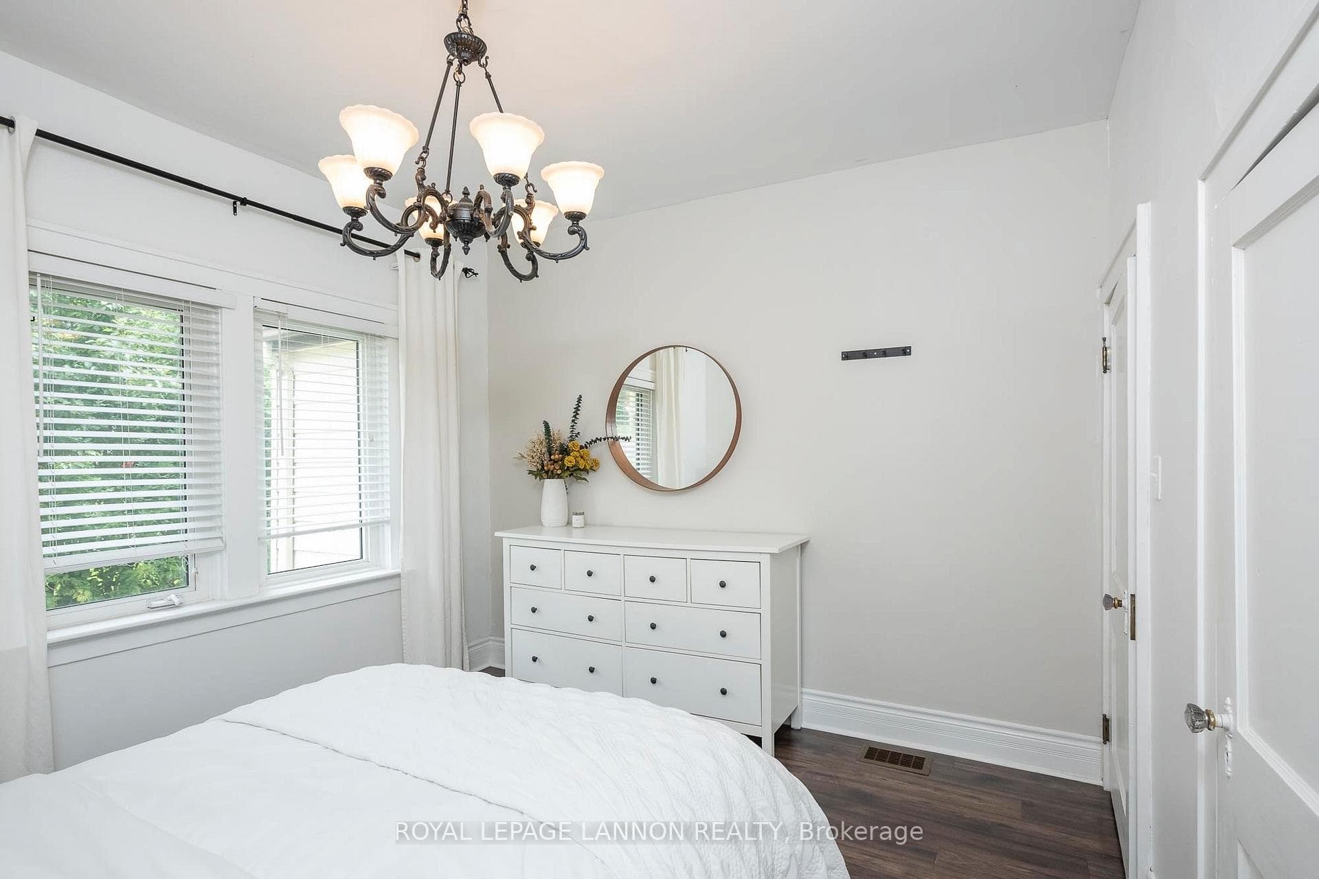 275 Harrington Avenue photo 17