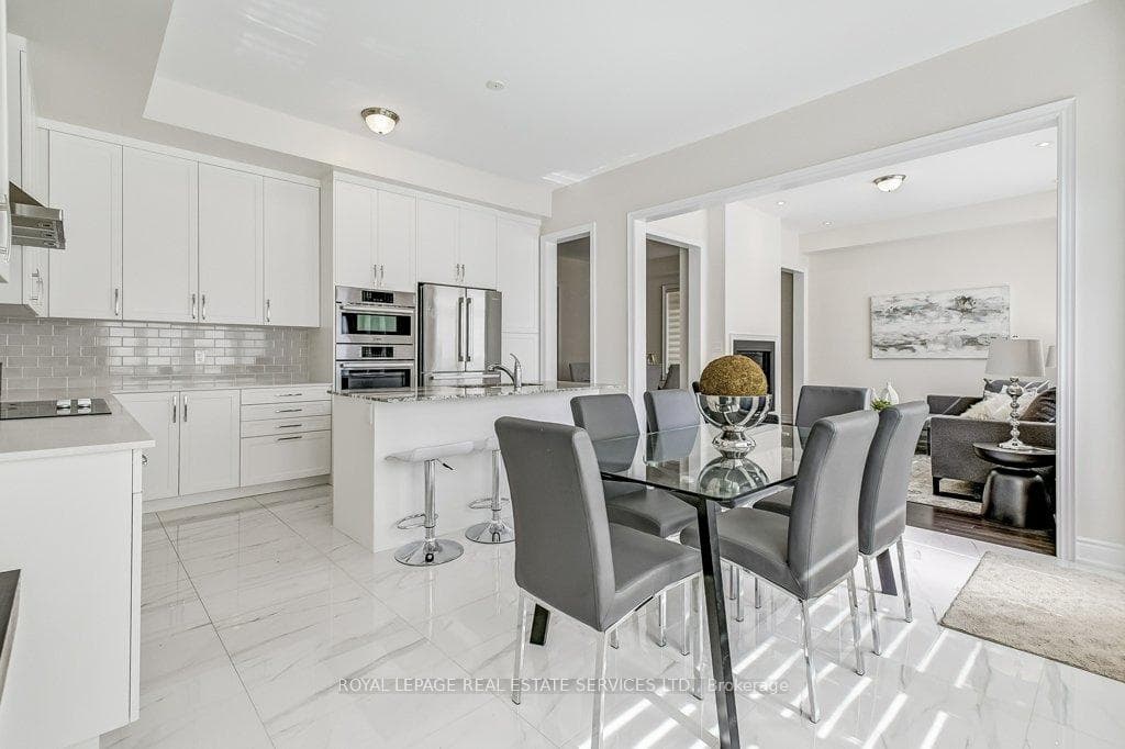 38 Marvin Avenue photo 14