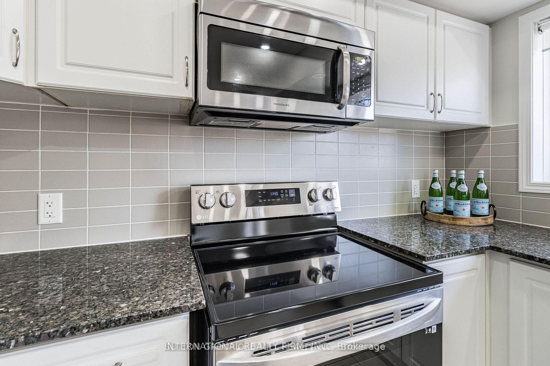 2441 Greenwich Drive Unit 124 photo 9