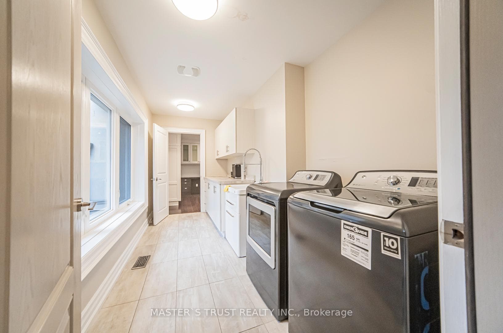 17 Pearson Avenue photo 6