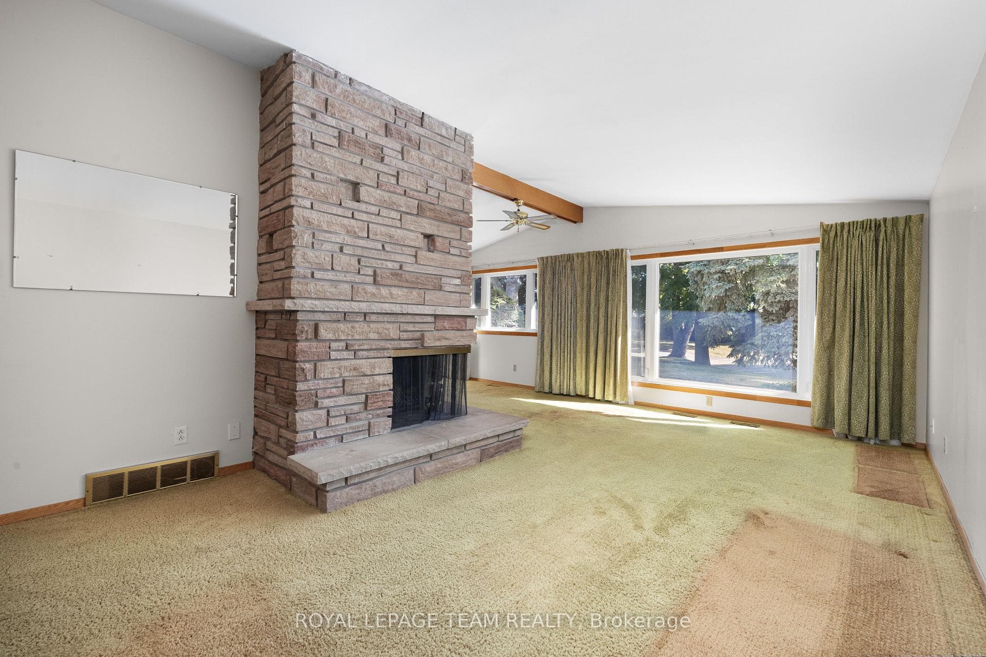 660 Sandra Avenue photo 7