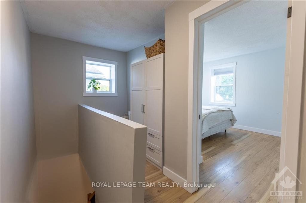 41 ELGIN Street photo 15