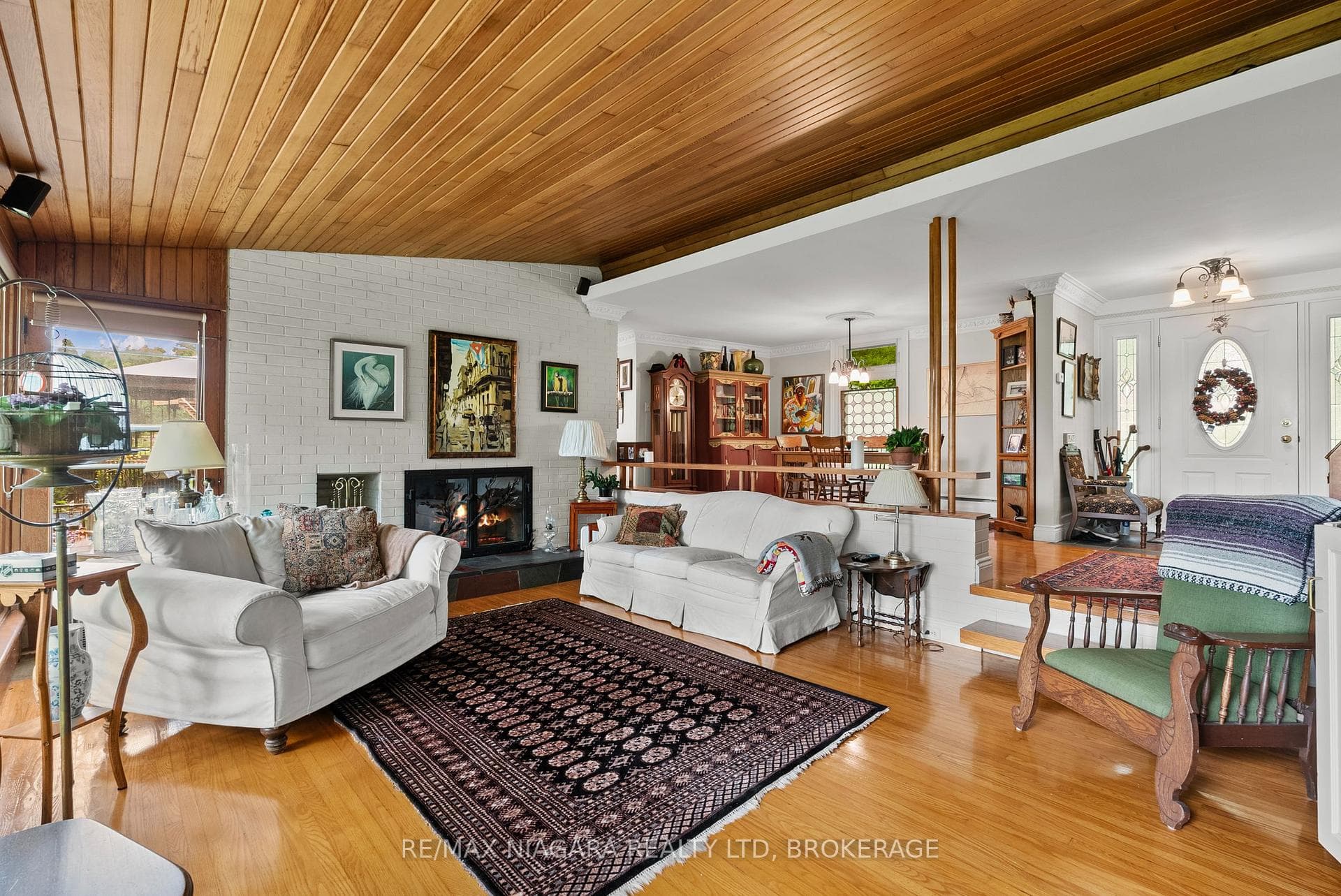 46 Melrose Drive photo 12