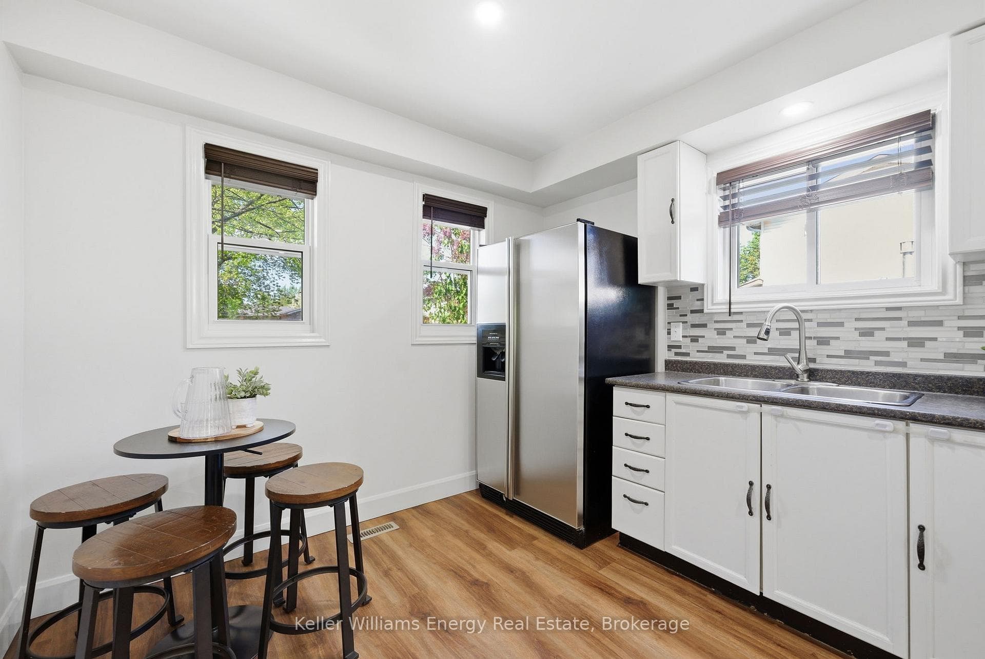 149 Andrew Street photo 6