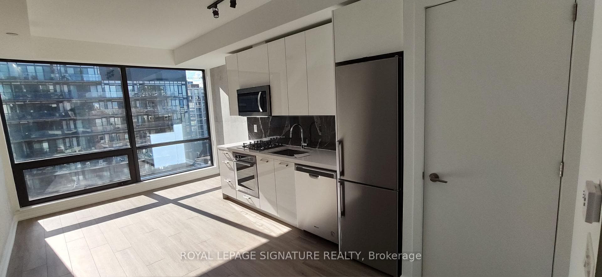458 Richmond Street Unit 705 photo 6