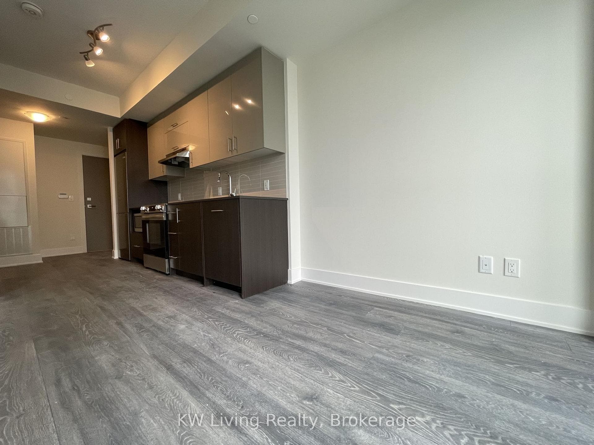 188 Fairview Mall Drive Unit 1202 photo 6