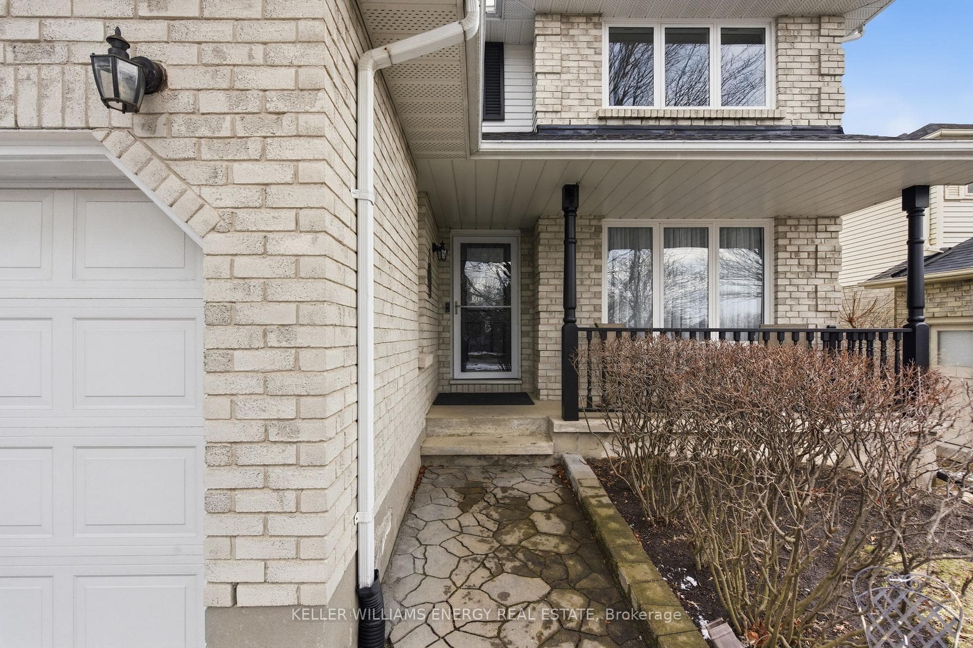 555 Peggoty Circle photo 3
