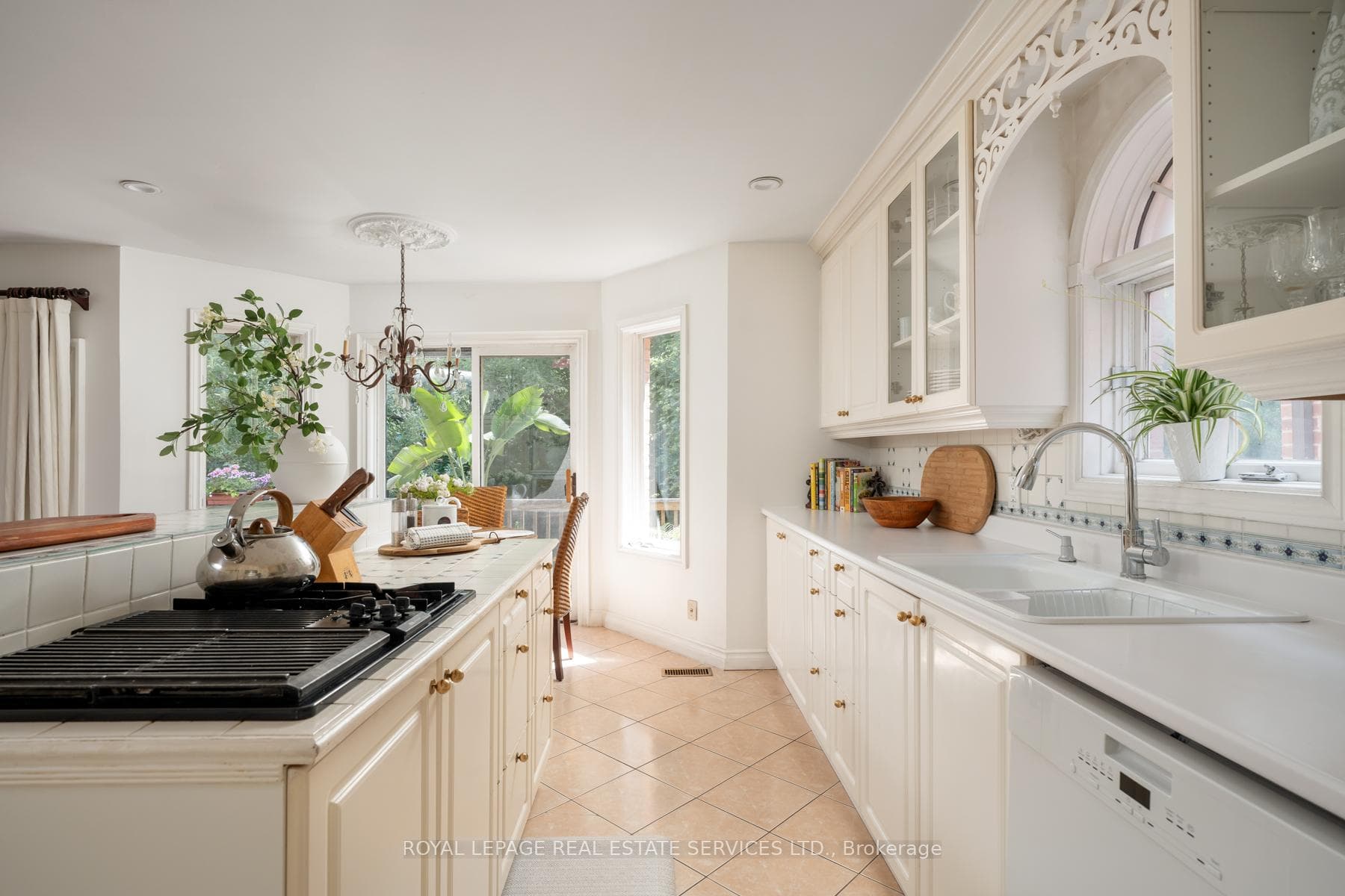 33 Lynnhaven Road photo 19