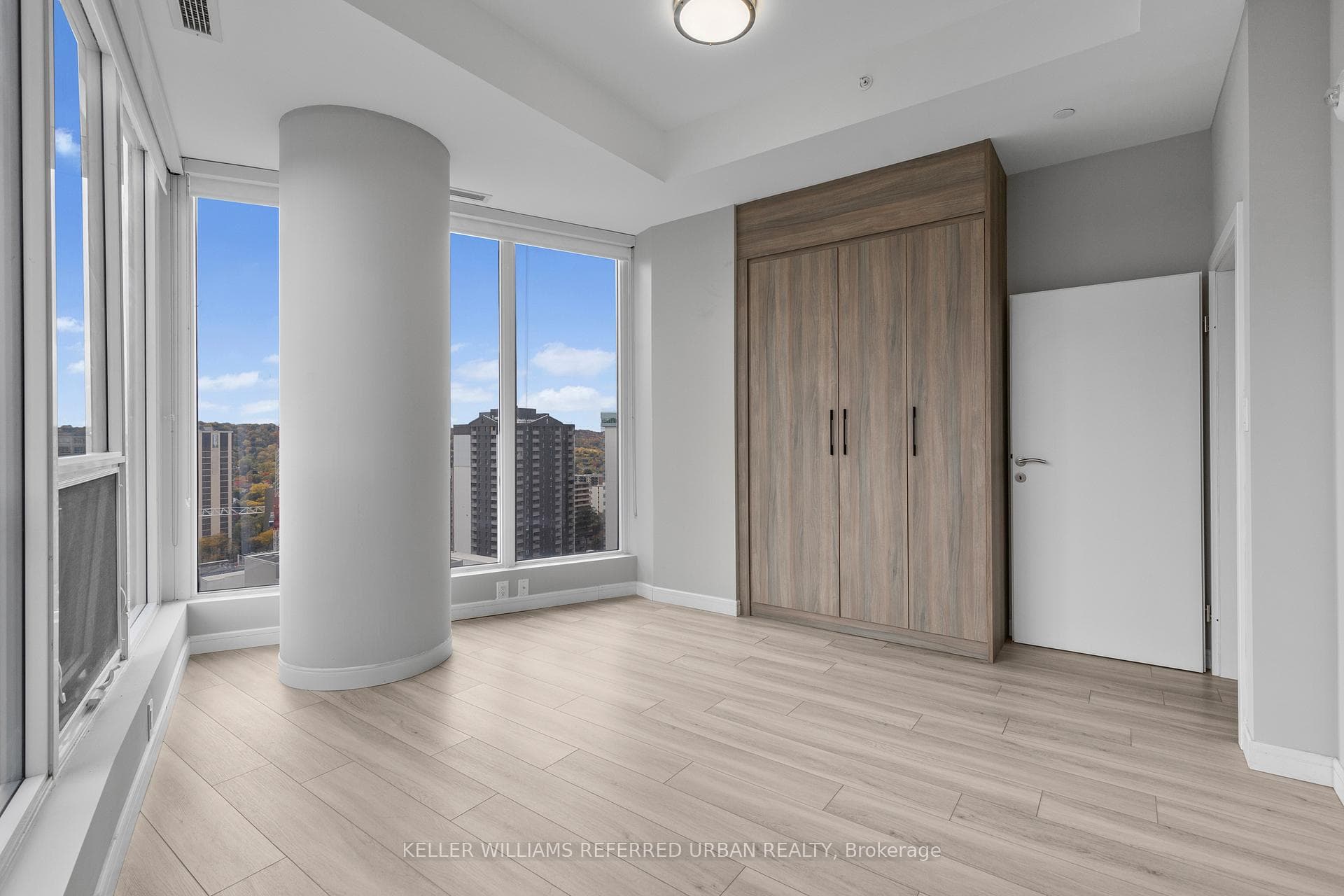 20 George Street Unit 2107 photo 15