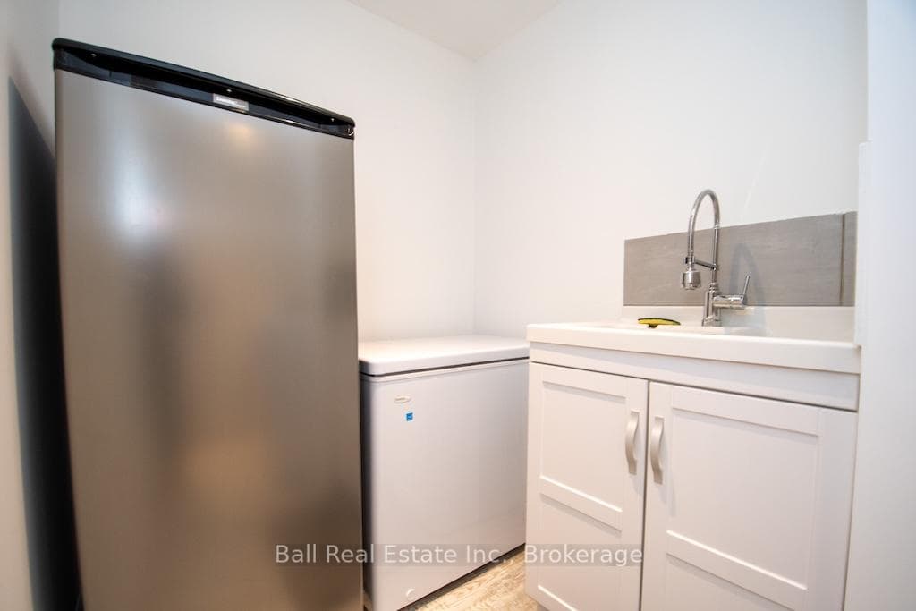 12 Lakefield Court photo 36