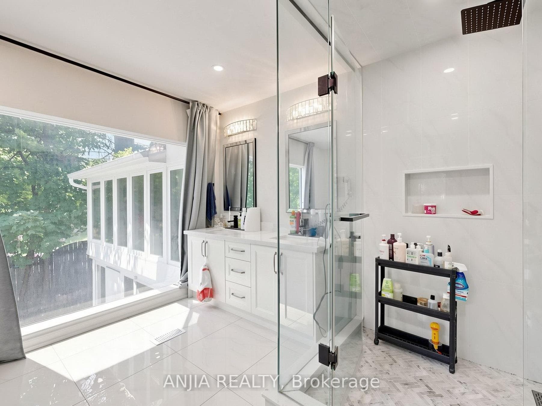 8 Applefield Drive photo 25