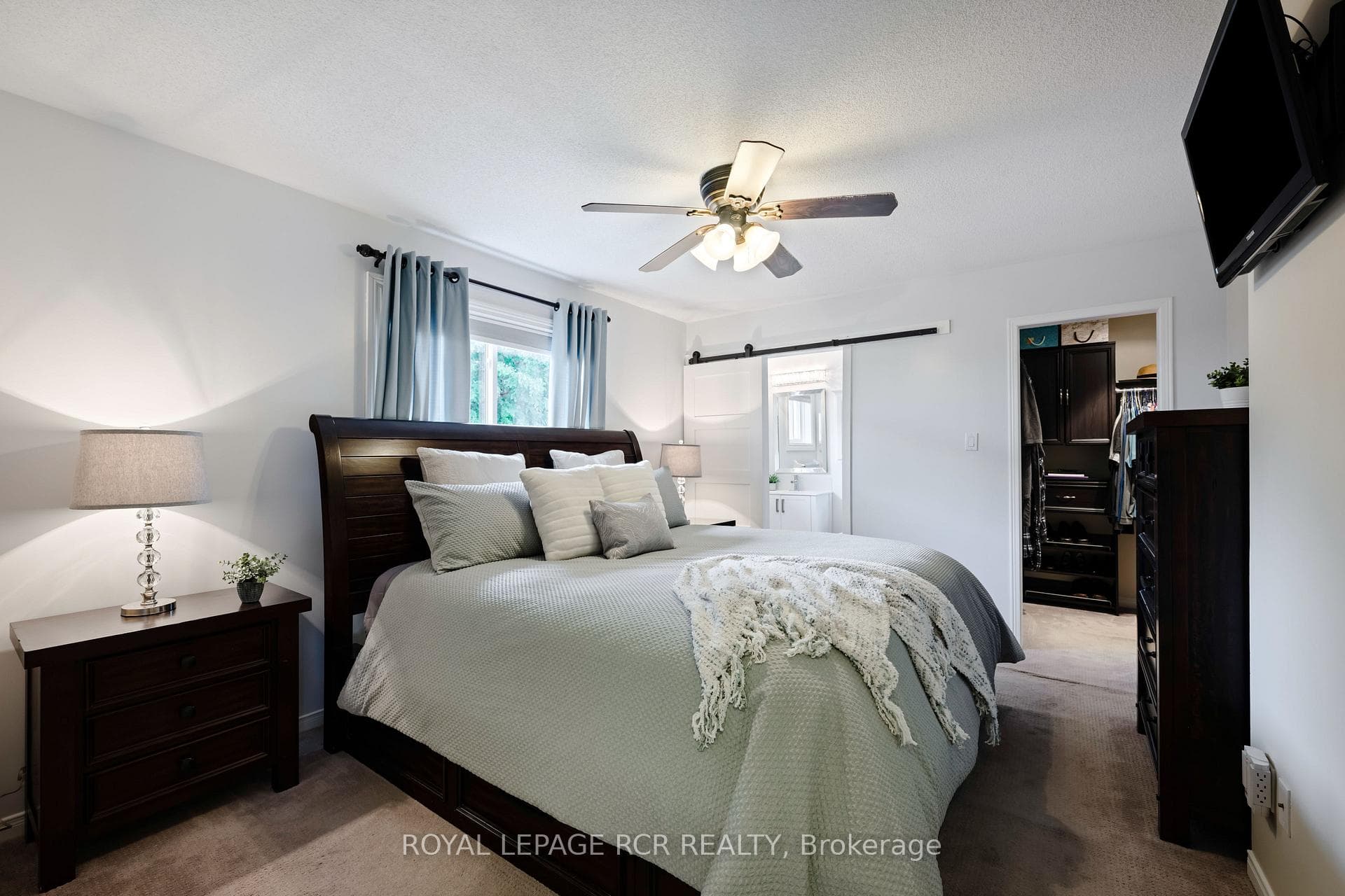 Featuring an ensuite bathroom & walk in closet.